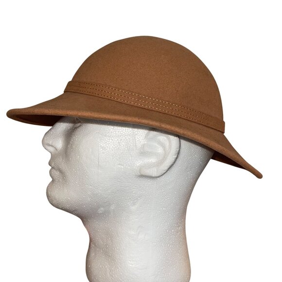 Adolfo II Vintage Womens Hat 21 Inch Tan Cloche Feathers Inside Circumference main image 5